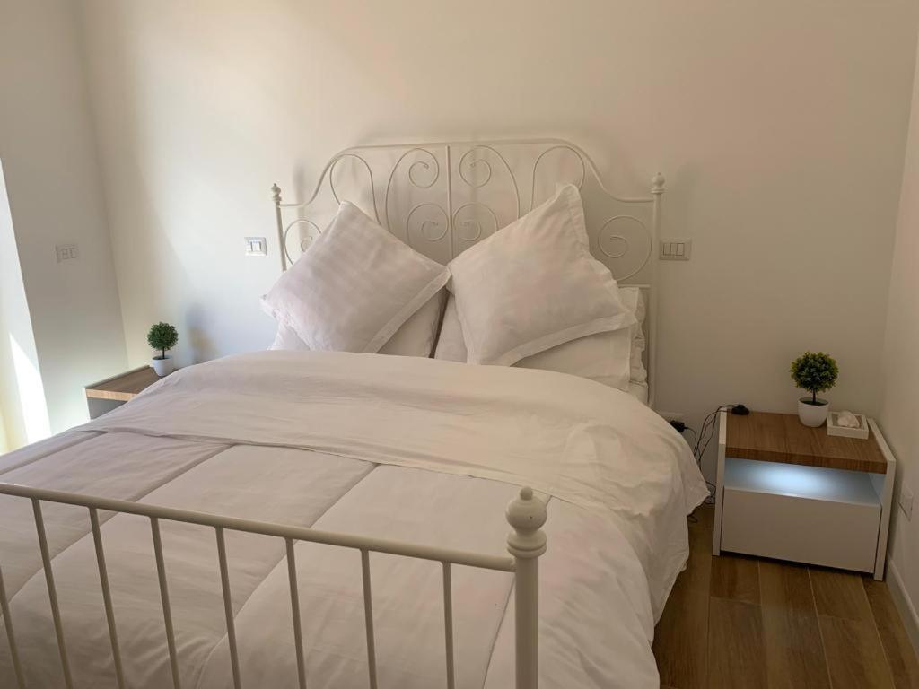 Agasweethome Rome Gemelli, Rome